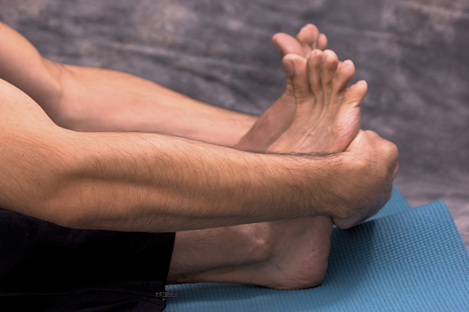Simple Stretches and Exercises for Achy Feet